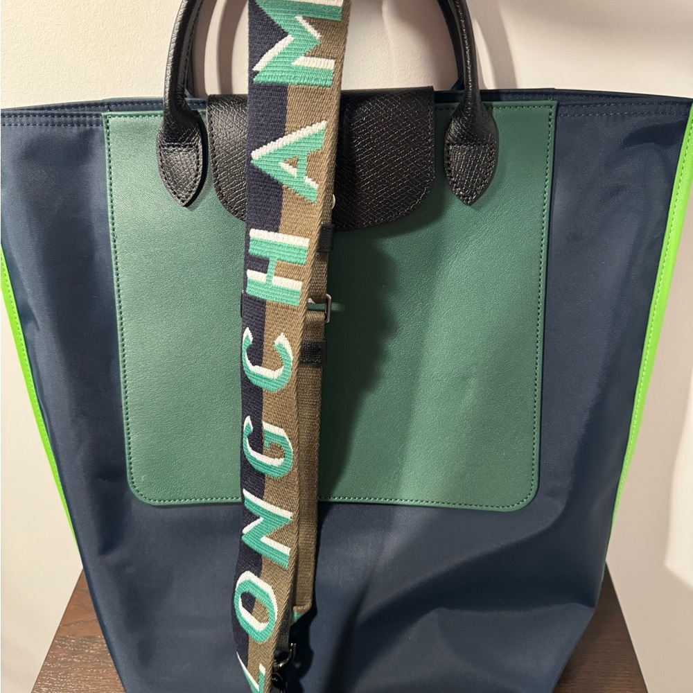 LONGCHAMP Cabas Tote Navy Canvas/ Green Leather with Strap BRAND NEW - Picture 3 of 10